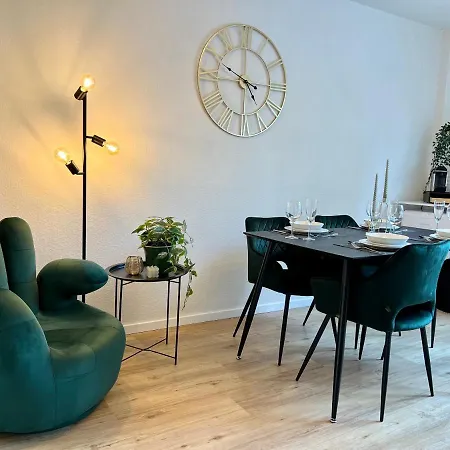 Design Apartment Mit Balkon - Kueche - Netflix Essen Exterior photo