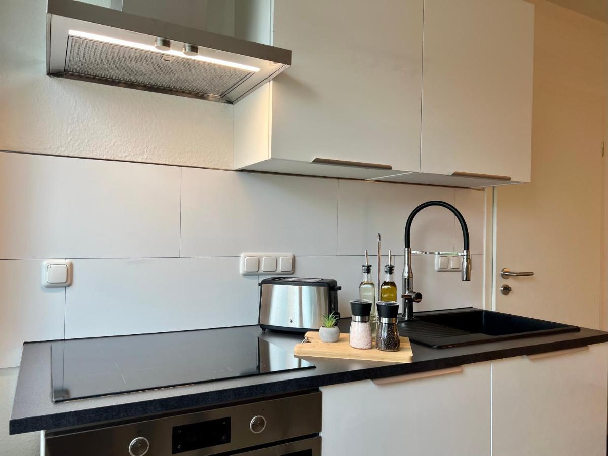 Appartement Design Mit Balkon - Kueche - Netflix